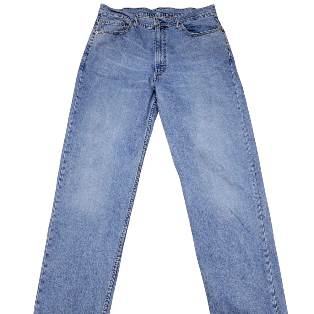 Levis levi 550